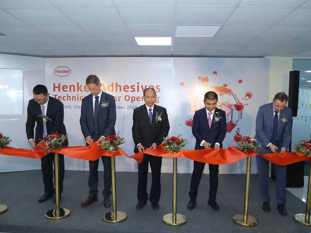 Opening ceremony of the new Henkel Adhesives Technical Center in Vietnam 