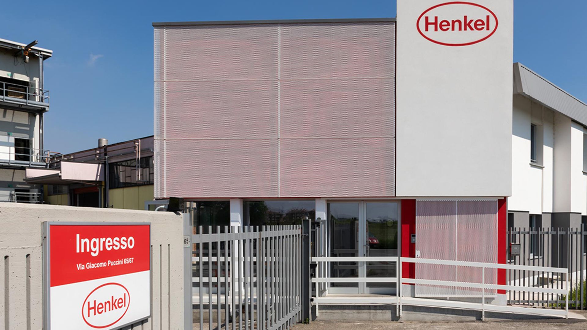 Casarile è il più importante centro di competenza Henkel a livello mondiale per siliconi, poliammidi e resine epossidiche