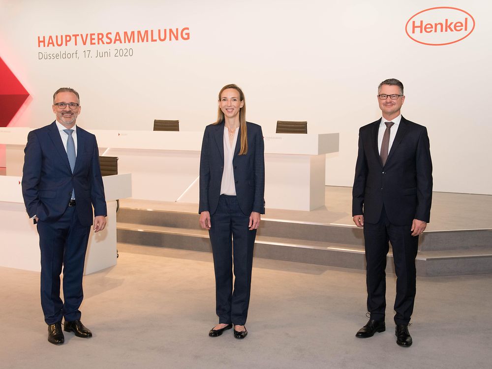 
CEO Carsten Knobel, Dr. Simone Bagel-Trah, Chairwoman of the Shareholders’ Committee and Supervisory Board and CFO Marco Swoboda