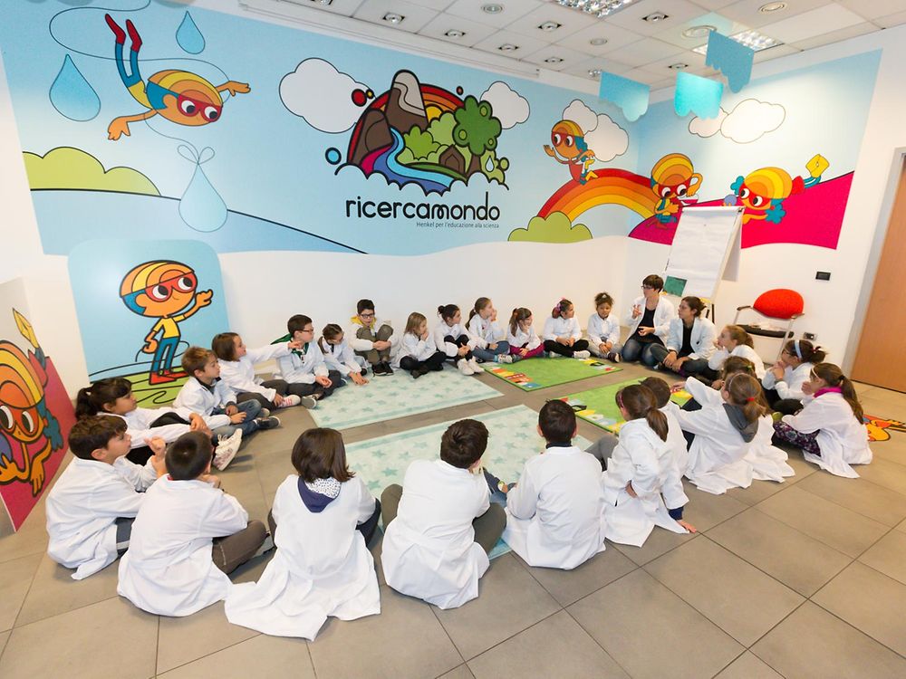 Ricercamondo torna a Milano con laboratori scientifici gratuiti per bambini