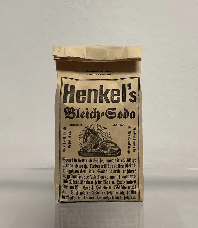 Confezione del prodotto Bleich-Soda di Henkel.