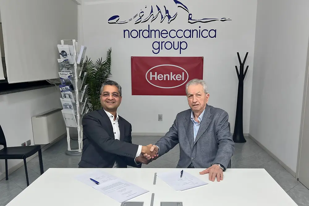 Rajat Agarwal (Henkel Packaging Adhesives) e Antonio Cerciello (Nordmeccanica)