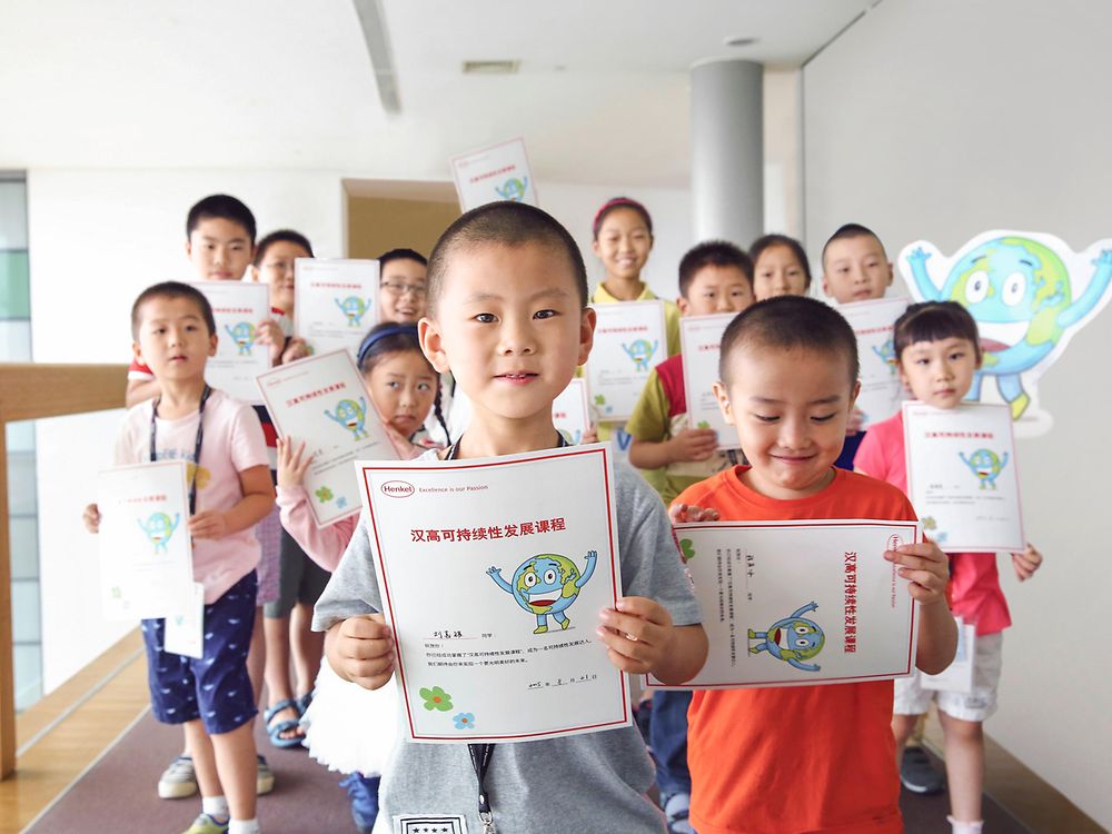 Schoolchildren in Shanghai 