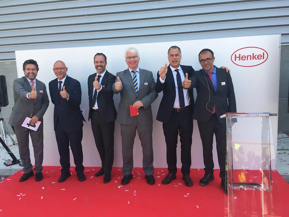 Official opening ceremony (from left to right): Jose A. Montero – Mayor of Montornès del Vallès, Rodolfo Schornberg – President Henkel Iberica, Christian Kirsten – Global Head of the Transport & Metal business unit at Henkel, Peter Rondorf – German Counsel General, Jan-Dirk Auris – Executive Vice President Adhesive Technologies, Jaume Anguera – Plant Manager for Adhesive Technologies at Henkel Montornès.