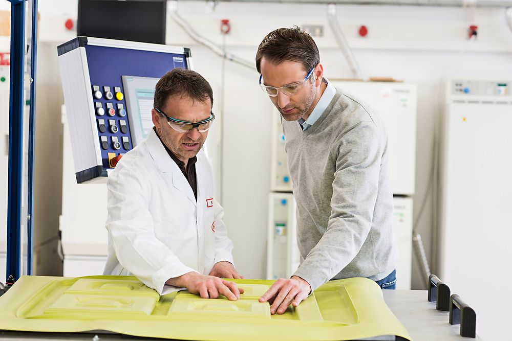 Henkel Connect is being tested in a 3D thermoforming application, with a sensor kit monitoring different variables such as pressure, temperatures and humidity